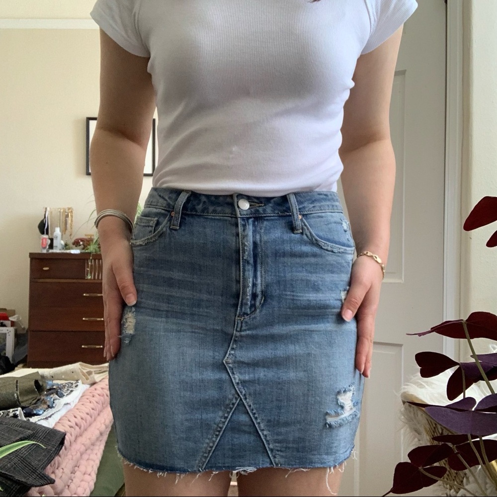 Joe’s Jeans Slightly Distressed Denim Skirt